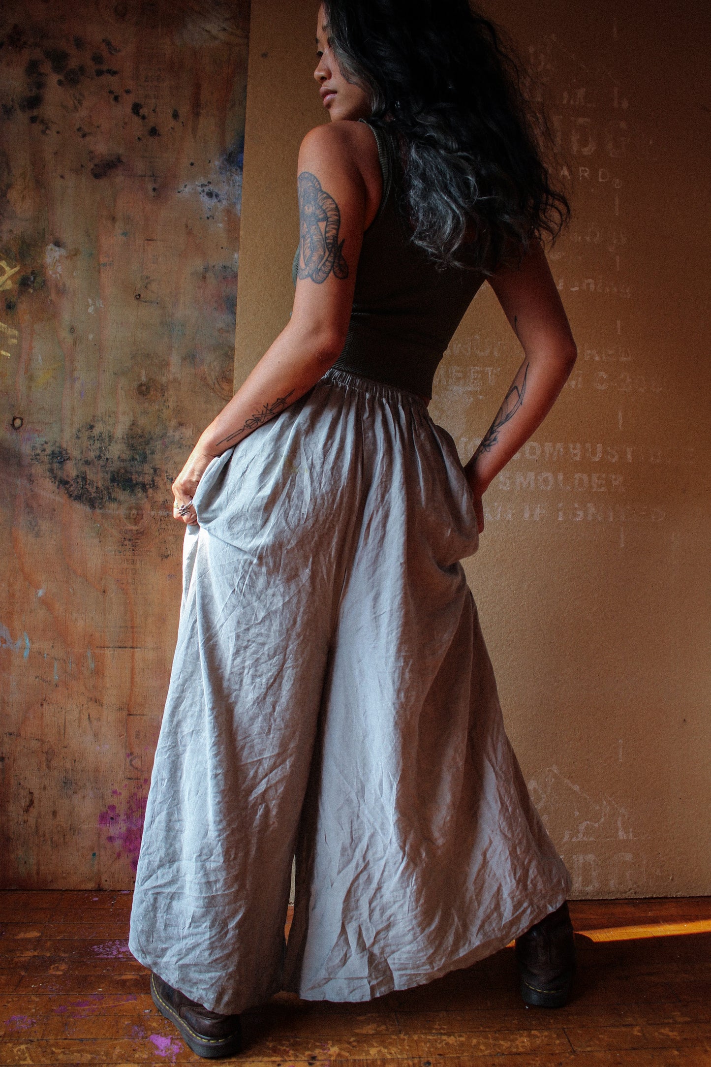 Silver Blue- Scallop Flow Pants Creek Clay Blue- 50% Vietnamese silk 50% Linen - Made in Hanoi Vietnam