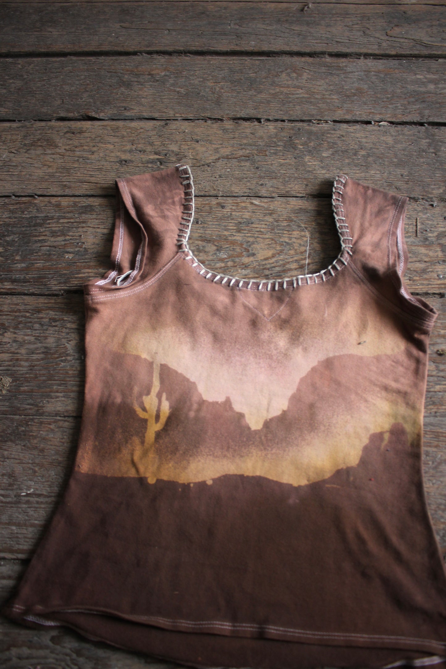 MEDIUM - Tatooine Empire Basket top - Hand embroidered neckline