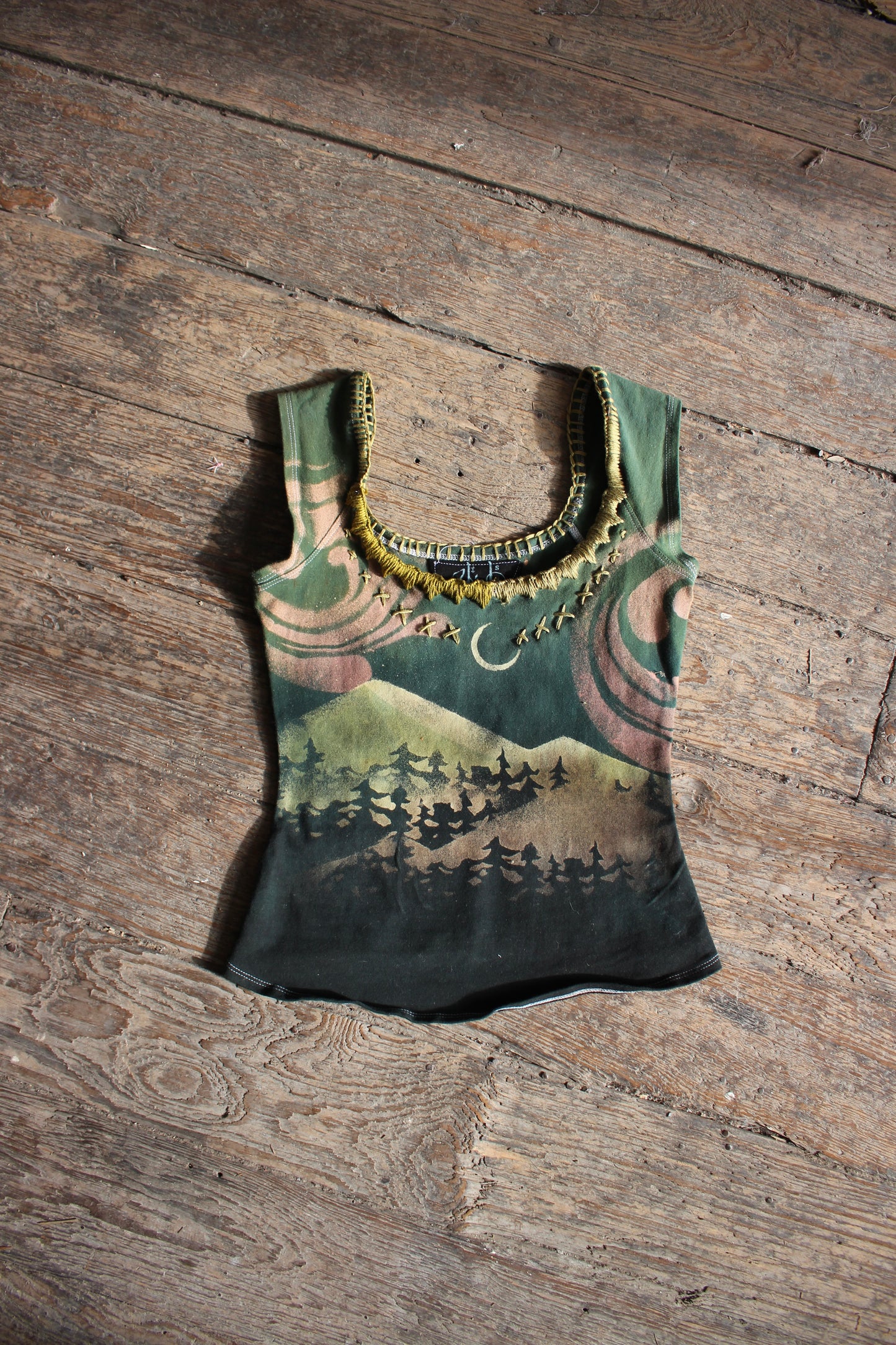 SMALL - Whirlpools of infinity Mountain Scape Basket top - jHand embroidered neckline