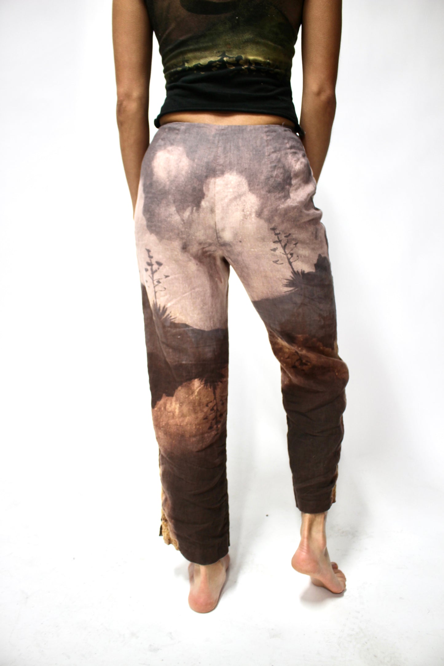 SMALL - Soft Desert Linen Pants - Side Invisible Zipper - Embroidered floral detailed sides - Lined