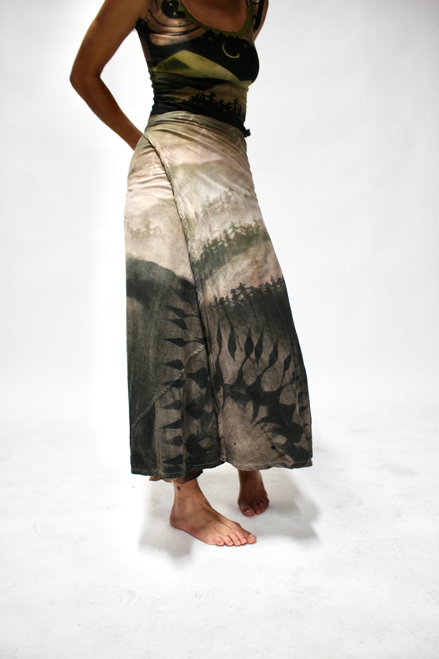 M/L - Wrap Skirt - Celadon Green to Dark Green