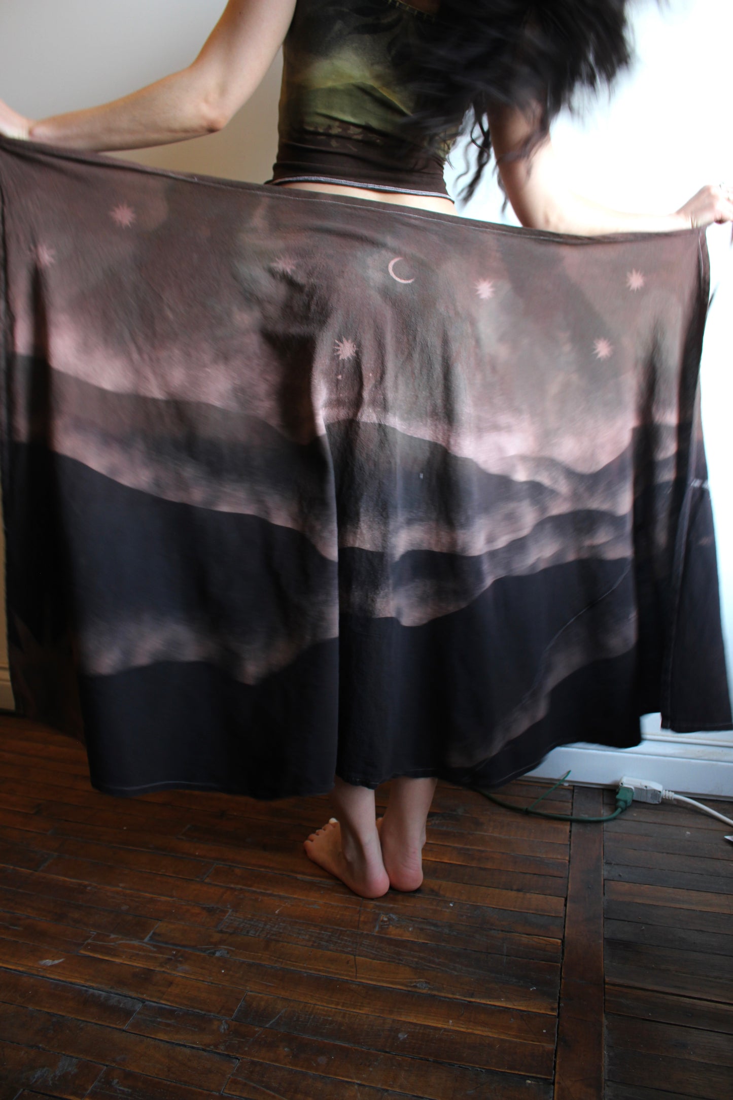 M/L - Dark Brown Earthy Mountain Waves of Mist Wrap Skirt - 100% Cotton