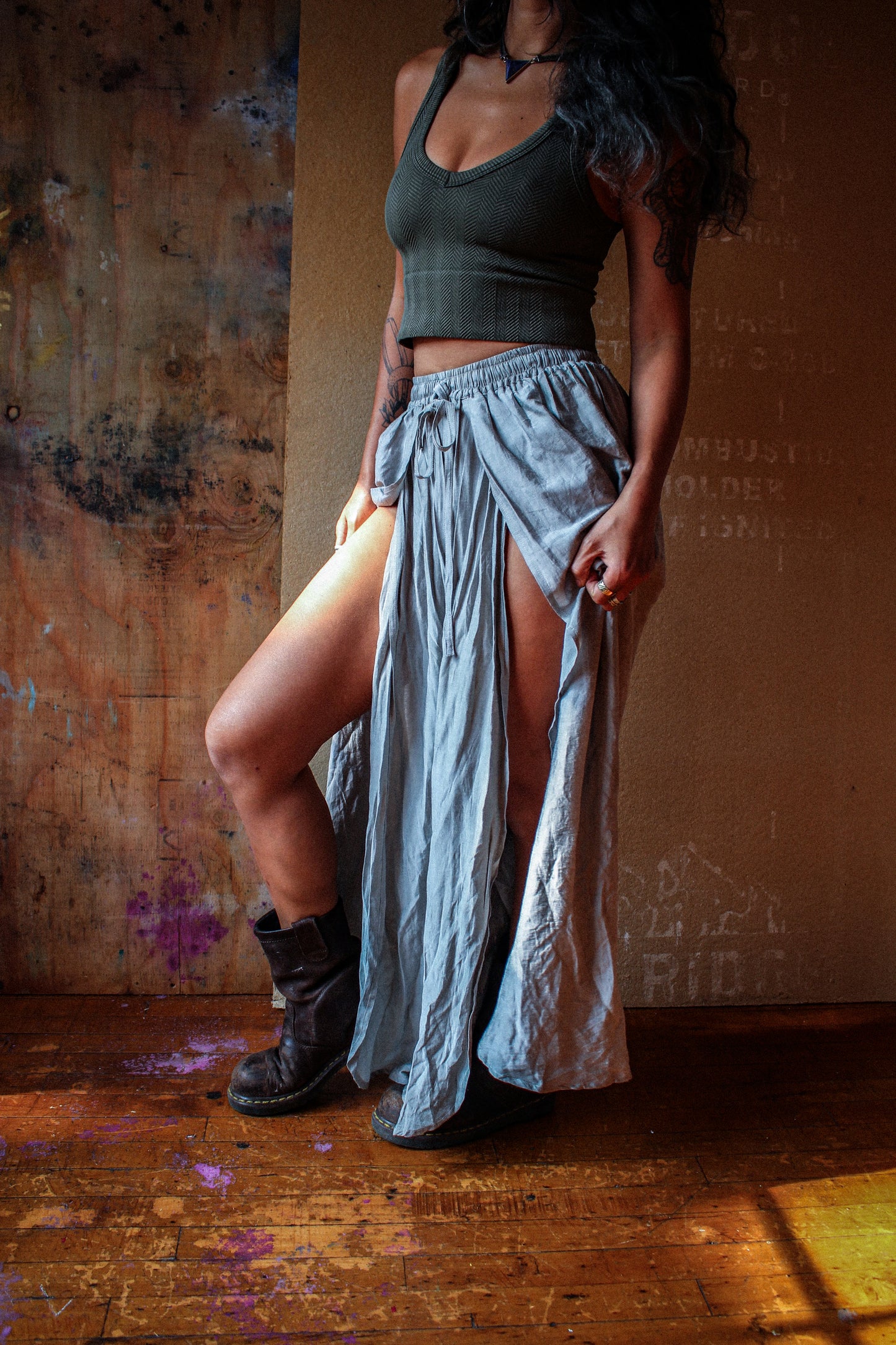 Silver Blue- Scallop Flow Pants Creek Clay Blue- 50% Vietnamese silk 50% Linen - Made in Hanoi Vietnam