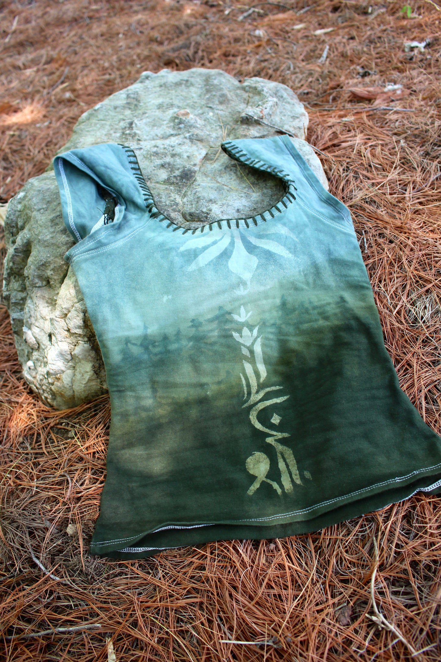 SMALL - Basket top Howl Luna Scape - Dark Green Hand Embroidered