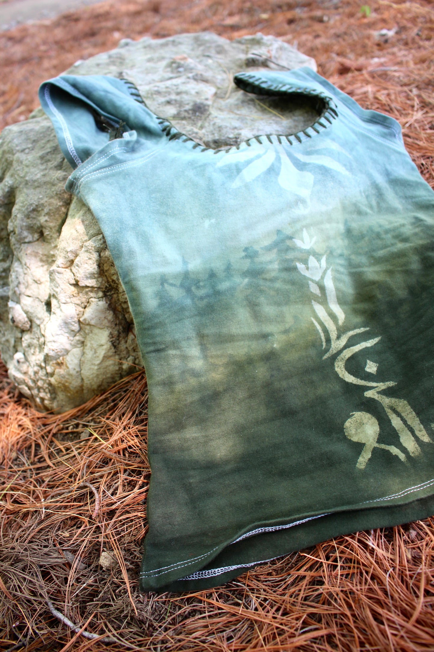 SMALL - Basket top Howl Luna Scape - Dark Green Hand Embroidered