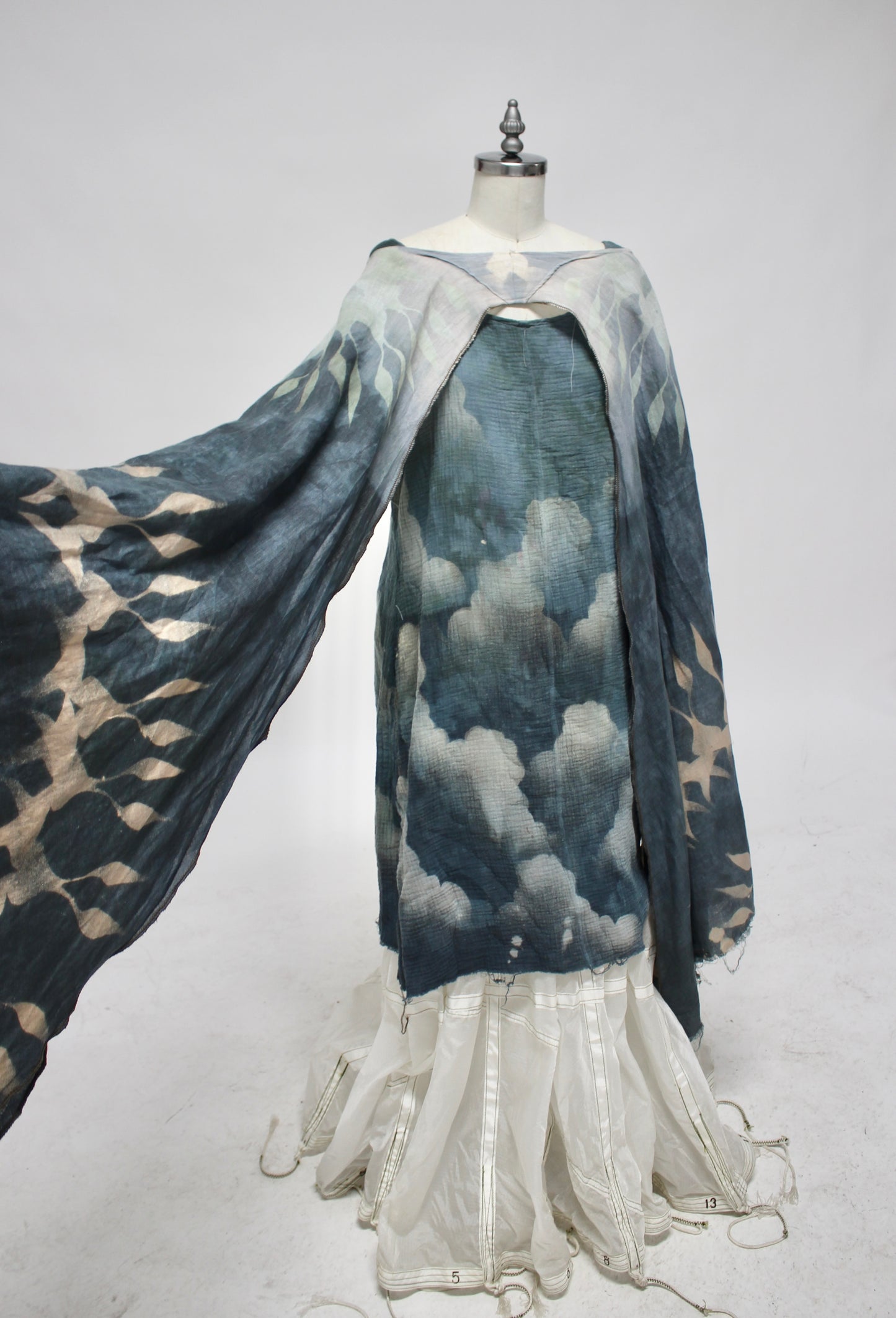 FLIGHT Winged Cape - Organic Linen - Lunaala