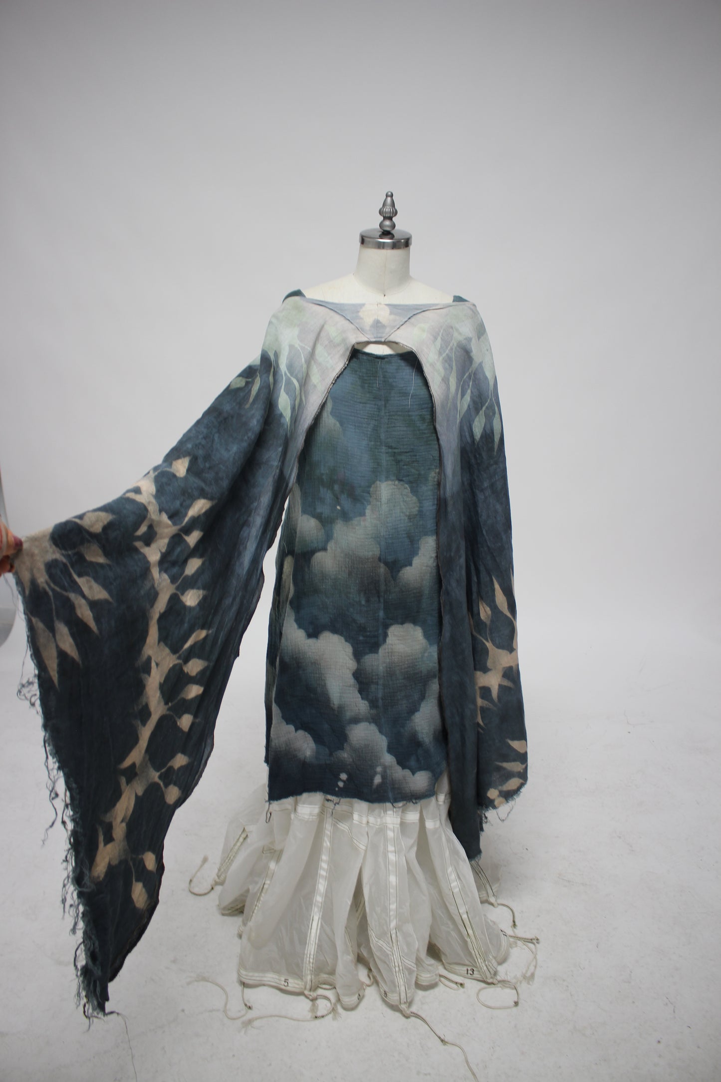 FLIGHT Winged Cape - Organic Linen - Lunaala