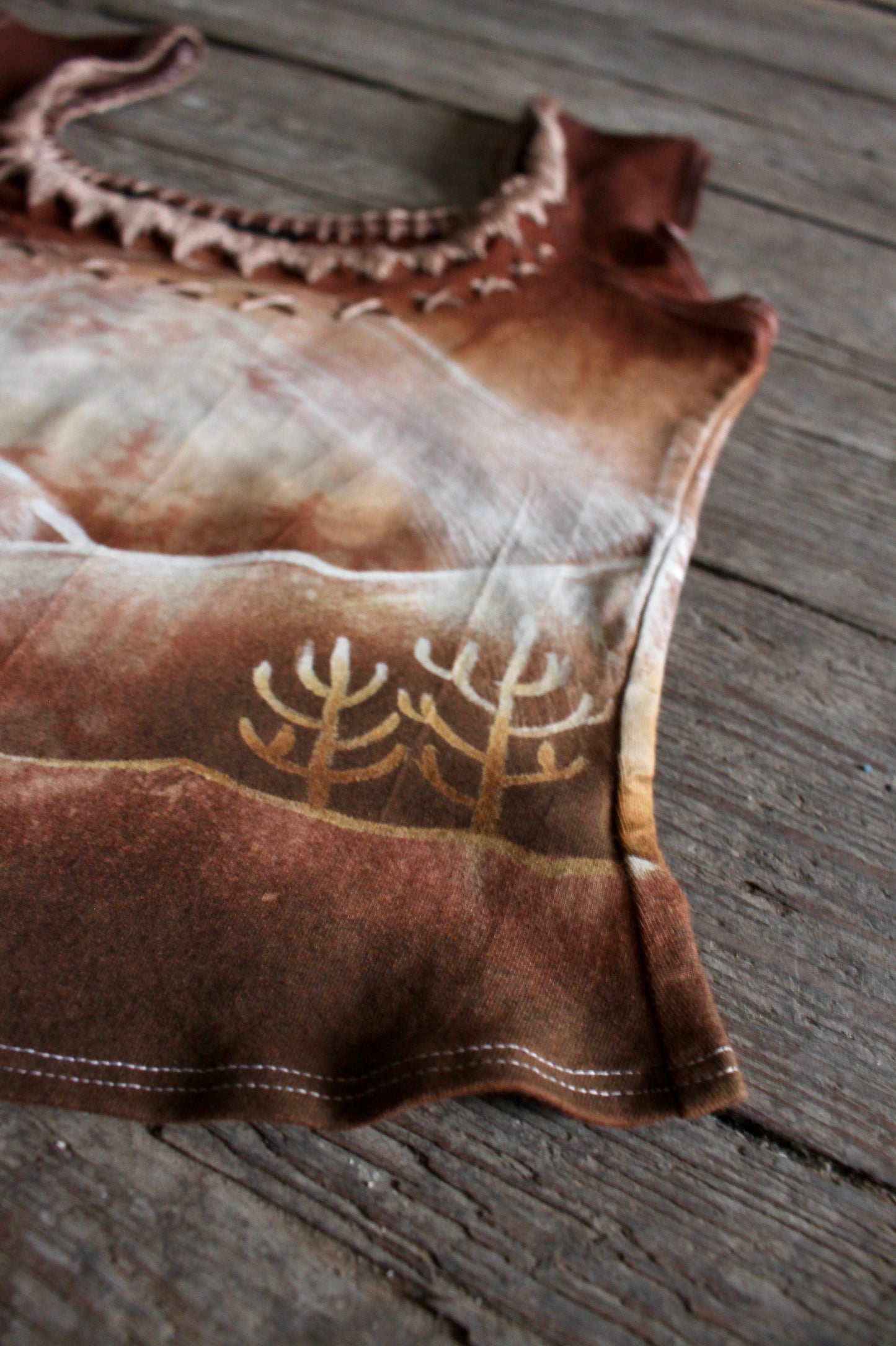 Medium Crop- Earth, Air and Fire Flow Embroidered Basket Top - Free flow handprinted strokes